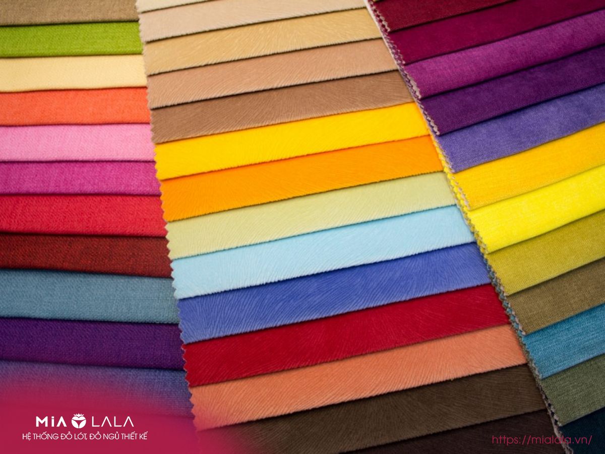 Vải sợi nhân tạo là loại vải được sản xuất từ các sợi nhân tạo