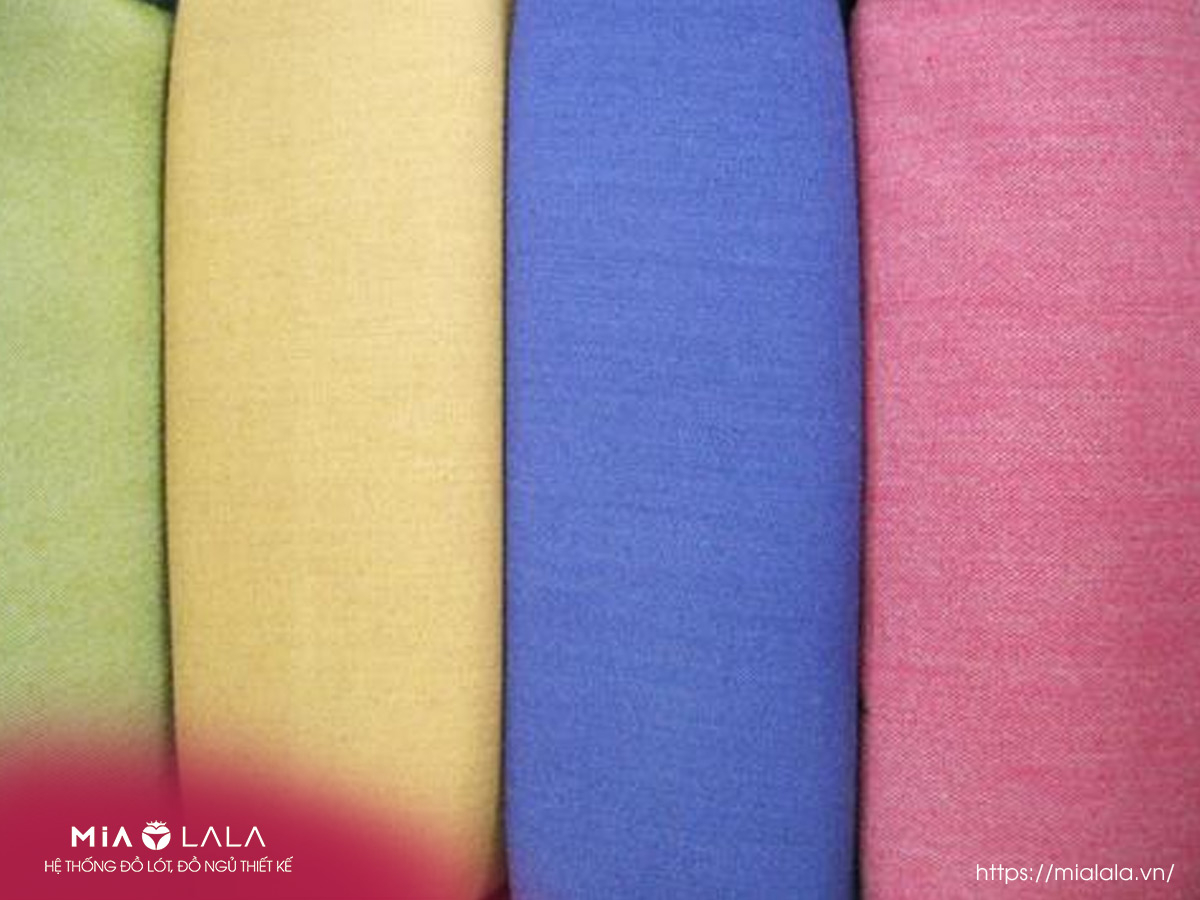 Kaki thun rất dễ bắt màu, bền màu và giữ được màu lâu