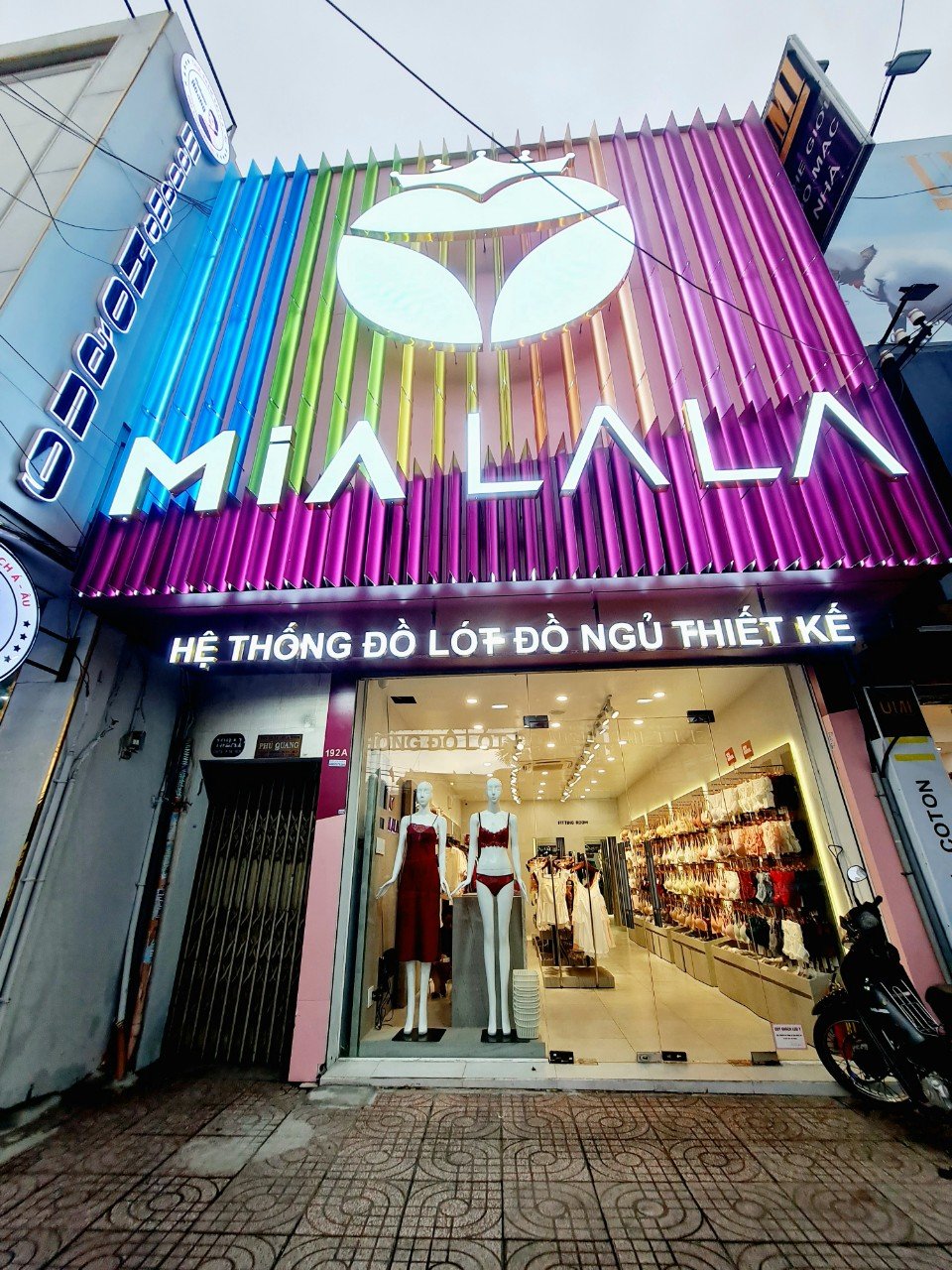 Cửa hàng đồ lót đường CMT8, Sài Gòn