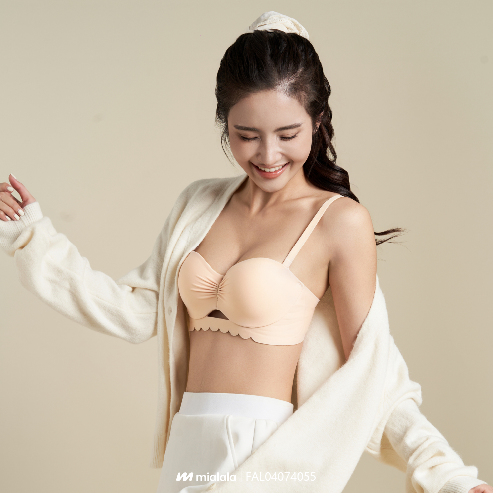 Tặng đồ lót thoải mái, tôn dáng cho bạn gái