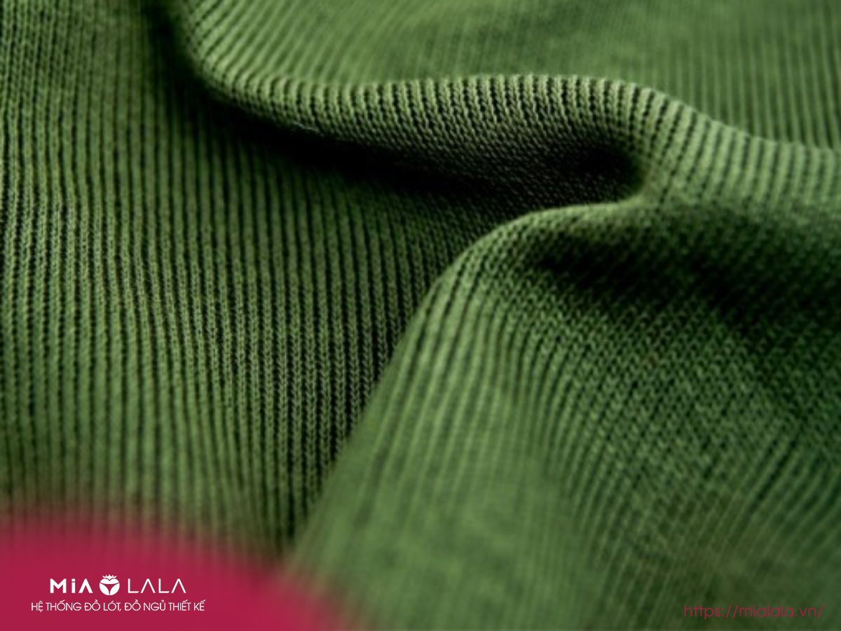 Vải dệt kim là loại vải được tạo ra bằng cách dệt các sợi dọc liên tục