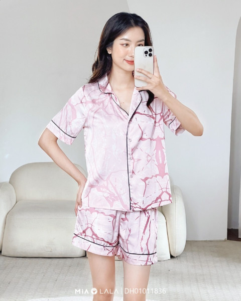 Đồ mặc nhà lụa DH01011836