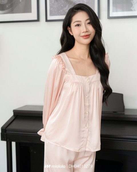 Bộ mặc nhà lụa DH04013279