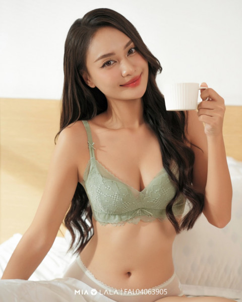 Áo ngực ren không gọng FAL04063905