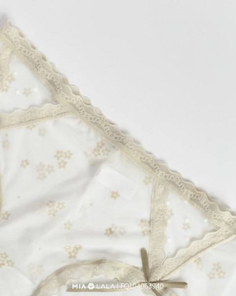 Quần lót ren FQL04063940