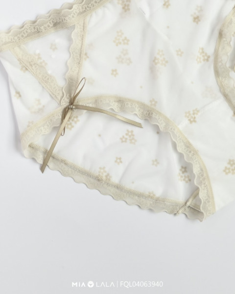 Quần lót ren FQL04063940