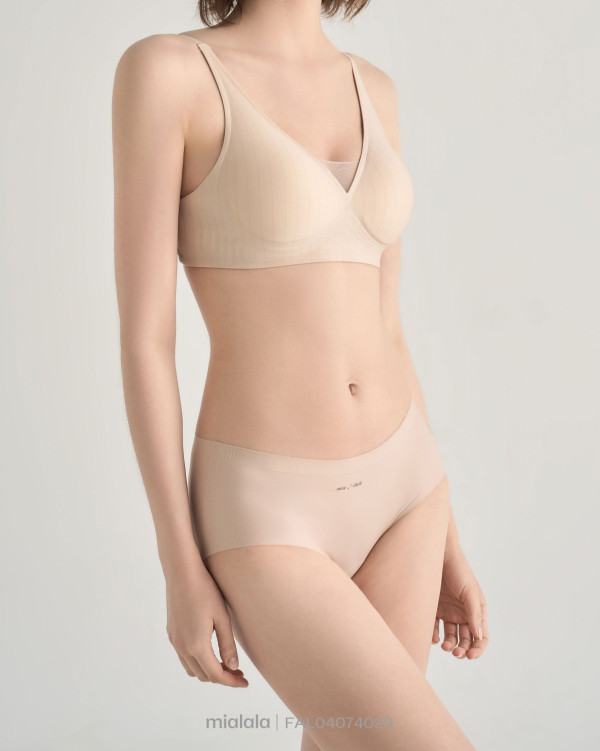 Áo Ngực Su Không Gọng Không Lộ Viền Đệm Vừa 1cm 