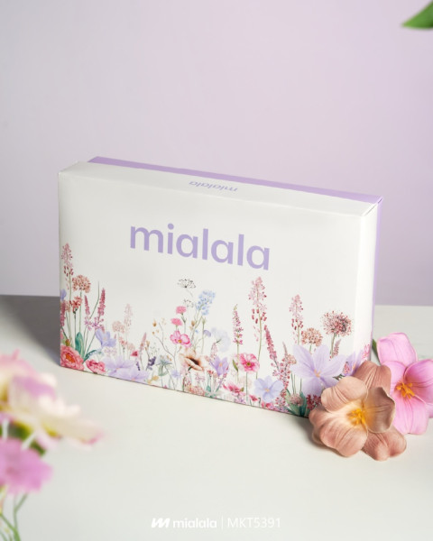 Hộp quà Mialala kèm thiệp hoa 