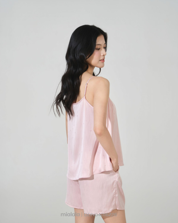 Đồ Ngủ ADQN Chất Lụa Mềm Có Sẵn Mút Ngực
